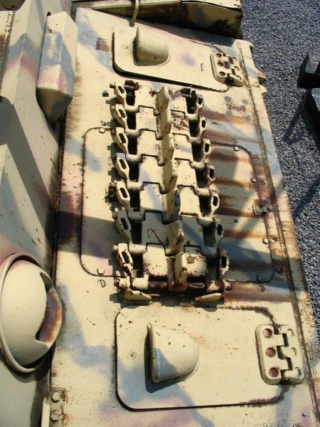 Name:  pzkwIV_ausf_j_sdkfz161_2_bruxelles_chassis_avant_glacis avant_vue_dessus.jpg
Views: 291
Size:  74.1 KB